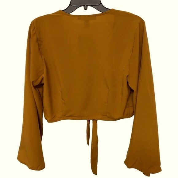 Forever 21 Contemporary Floral V-Neck Tie-Front Blouse - Picture 3 of 5